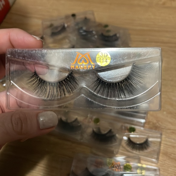 Magefy Eyelash Set Bundle - Picture 5 of 9